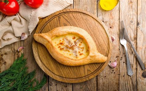 Хачапури по-аджарски с беконом и сыром – Вах Гоги – Москва м. Отрадное ...