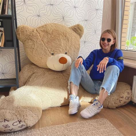 Яна Енжаева фото на - 24СМИ