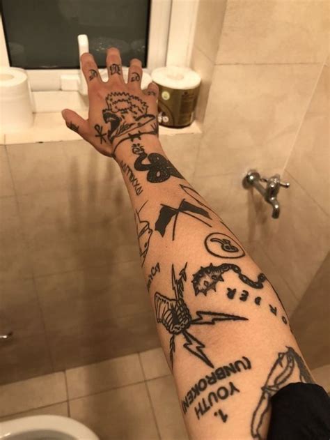 Pin de Jophiel em gg | Boas ideias para tatuagem, Tatuagem hipster ...