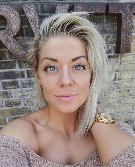 Miss Mia Fit : r/DemEyesDoe