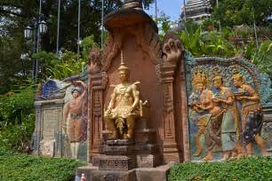 Wat Phnom - Most Sacred Temple in Cambodia - Indochina Tours