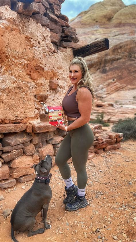 Brittany Diamond | Snacks + pull ups outside while exploring 🌎+ @smell