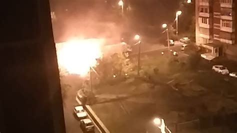 Челябинцы жгут мусор во дворах - YouTube