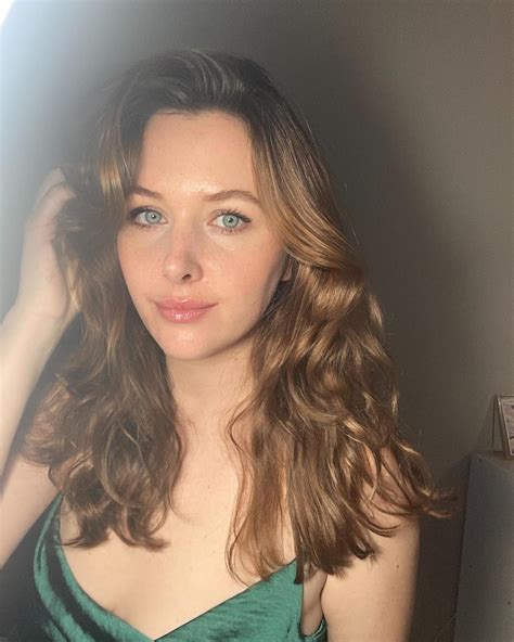 Zoë Bishop (@zzoebishop) • Instagram photos and videos