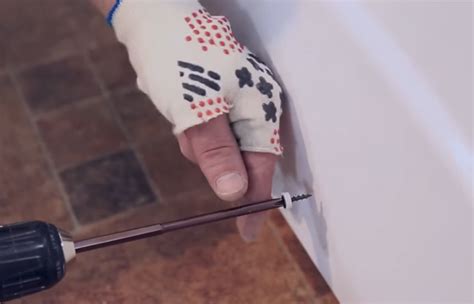 Установка экрана на акриловую ванну: как собрать, закрепить и снять ...