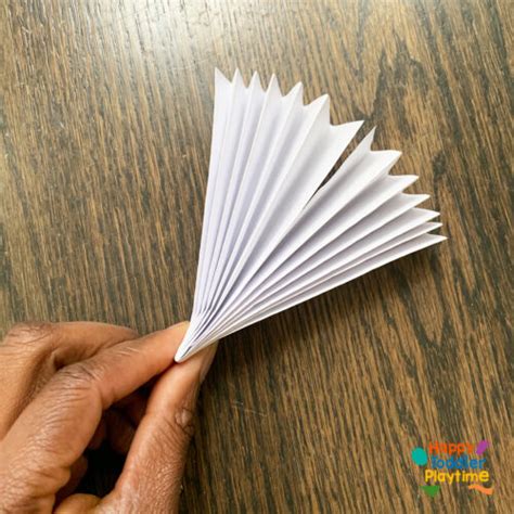 Paper Fan Easter Bunny Craft - Happy Toddler Playtime