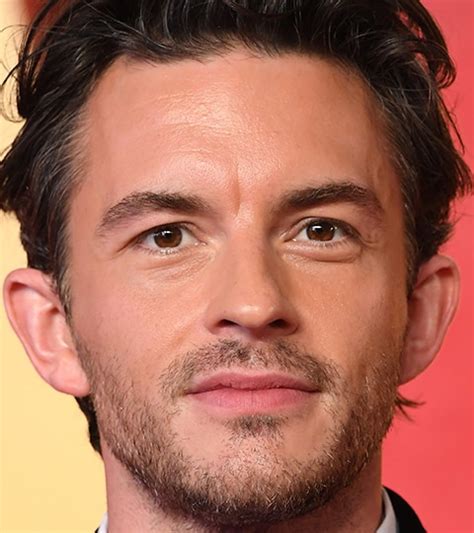 jonathan bailey   tonight show starring jimmy fallon