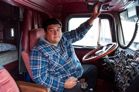 An Inside Look at Life on the Road for Long Distance Truckers (42 pics ...