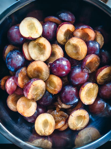 Spiced Pickled Plums (krydret syltede plommer) - North Wild Kitchen