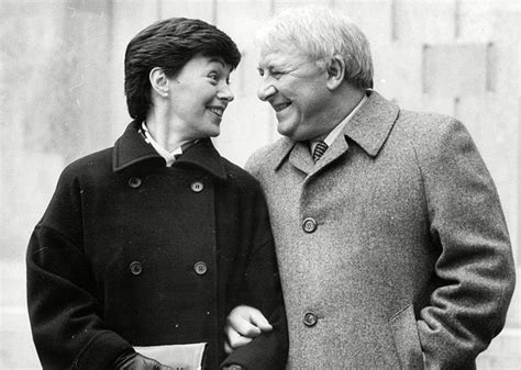 Former Manchester United manager Tommy Docherty recalls winning the FA ...
