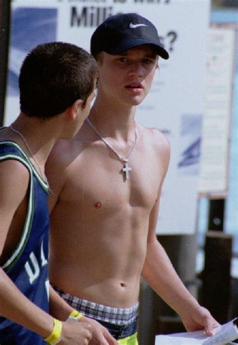 Pin by 😻 on Quick Saves | Devon sawa, Cute celebrity guys, Devon