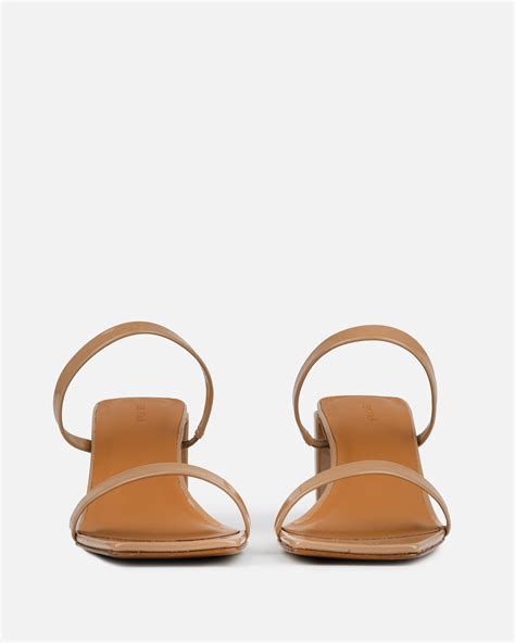 Tanya Heel in Nude – SVRN