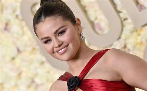 Did Selena Gomez's Latest Project Break the Internet? - 7msr9rg