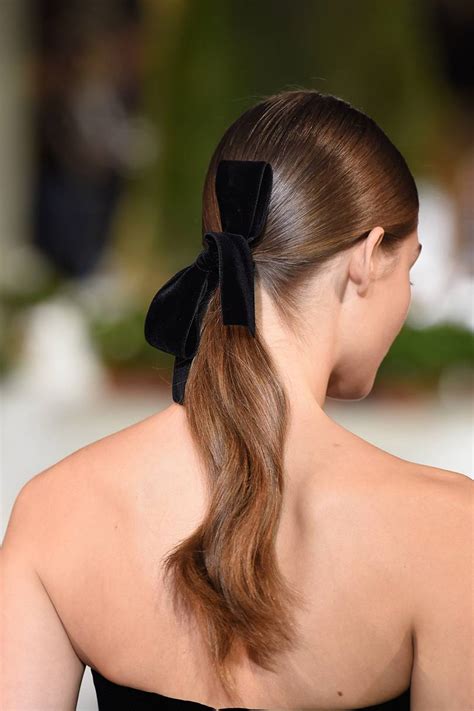 Cabelo.preso Moderno - 10 inspirações de penteados com cabelo preso - WePick