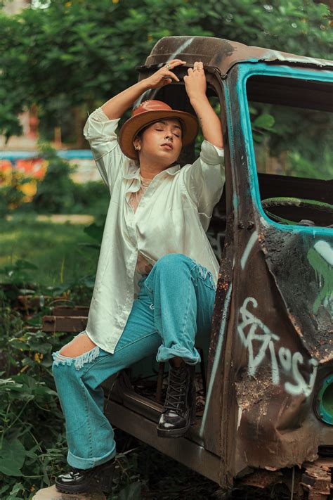 BhinDeshiTara on Behance