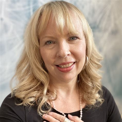 Sandra Smith