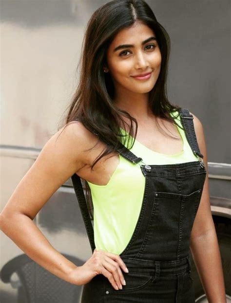 Pooja Hegde | Scrolller
