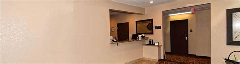 Cobblestone Inn & Suites in Clarion, Iowa - Hotel Accomodations Clarion ...