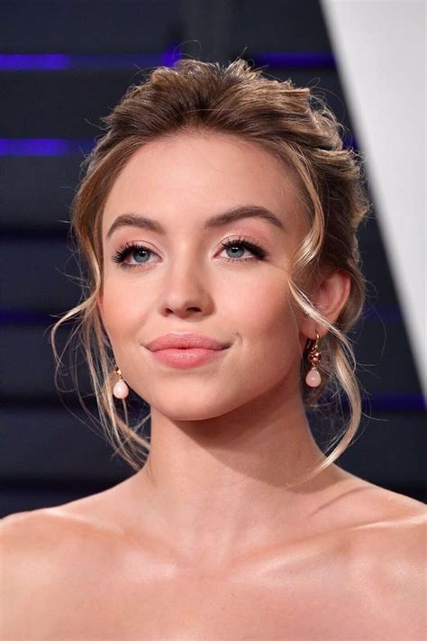 Sydney Sweeney | Beauty, Beauty icons, Makeup looks