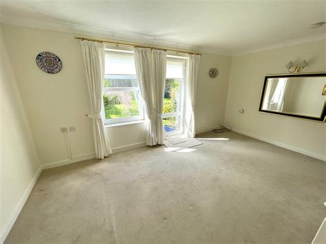 Home Sarum House, Wilton Road, Salisbury, SP2 7HS - Bassets