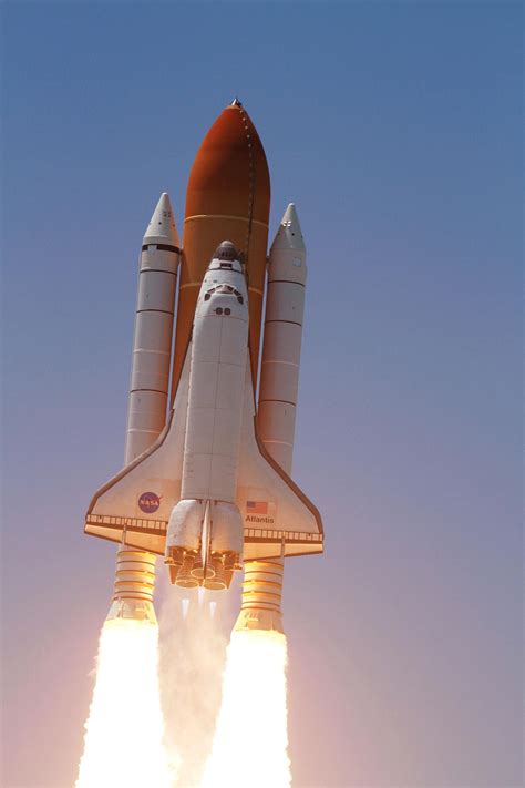 Atlantis STS-132 | Nasa space shuttle, Nasa rocket, Space nasa