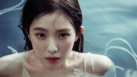 Nude Irene