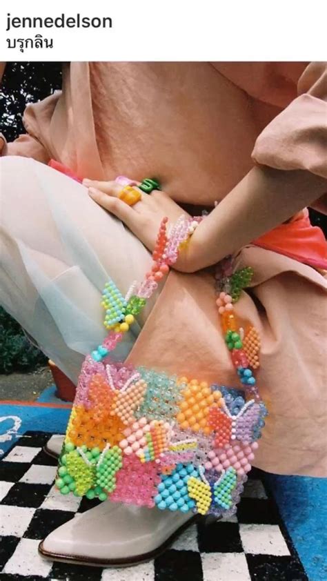 хочу сделать….🤌🏼🤌🏼🤌🏼😘😘 🏻 🏻 🏻 | Hand beaded bag, Beaded bags, Diy bags ...