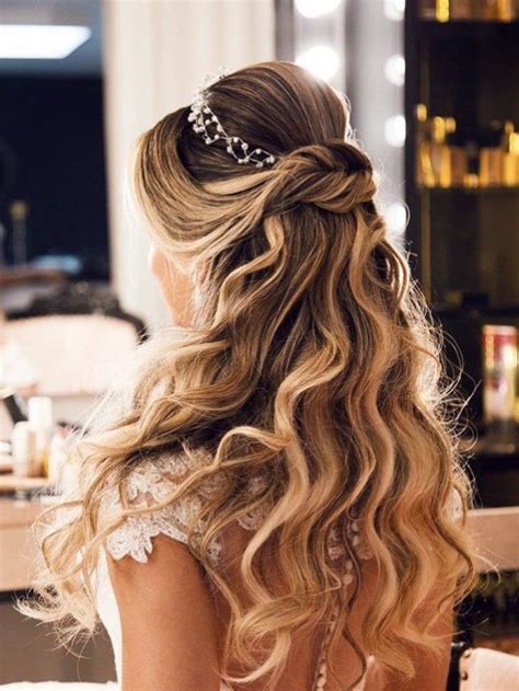 Penteado Noiva Semi Preso - Penteado Semi Preso Noiva : 150+ Ideias de Penteados para Mãe da Noiva ...