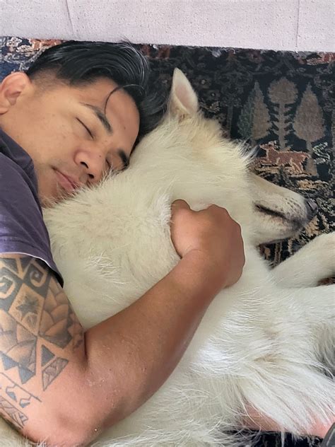 Ethan Vee - My emotional support animal / pillow