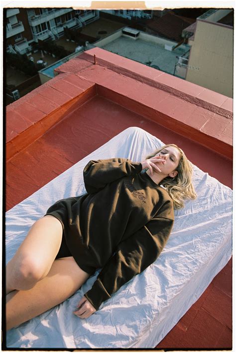 「モデルの顔」のアイデア 150 件 | モデルの顔, 顔, モデル