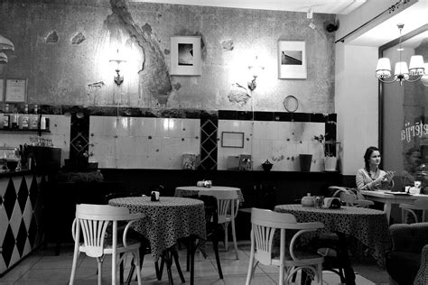 Cafe in Riga - ecomedia.info