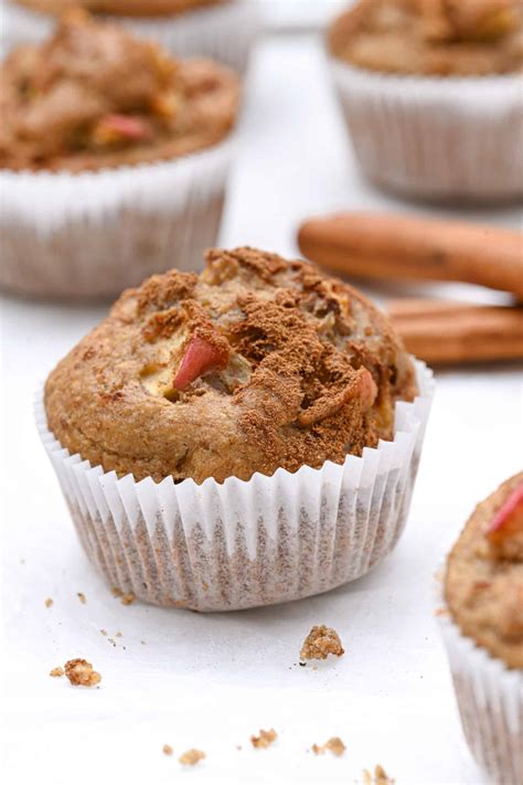 Cinnamon Apple Muffins