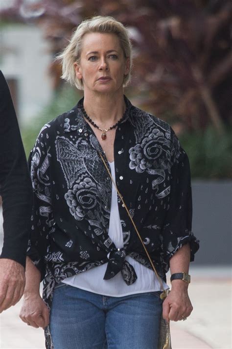 Amanda Keller - Going For a Walk Around Broadbeach on the Gold Coast 07