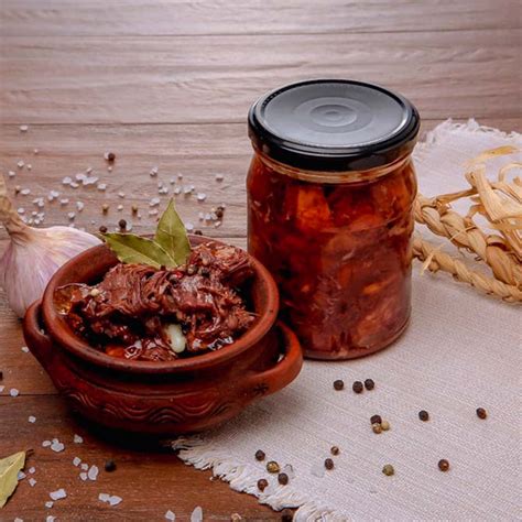 Купить Тушенка говяжья - Мясные изделия с фермы Гжельское Подворье