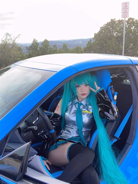 Hatsune Miku by Emiru [Vocaloid] : r/Cawwsplay