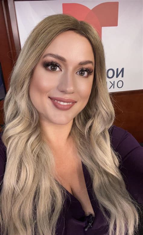 Sunni Puric - FOX 5 Washington DC : r/CurvyNewsWomen