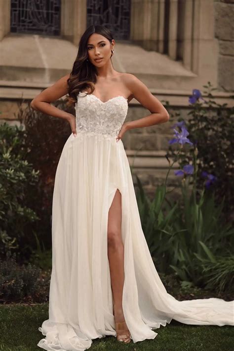 Martina Liana Wedding Dresses Toronto