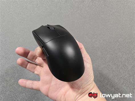 Razer Viper V3 Pro Lightning Review: Lightweight Wireless Gaming ...