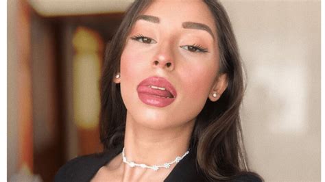Turkish Women – Meeting, Dating, and More (LOTS of Pics)