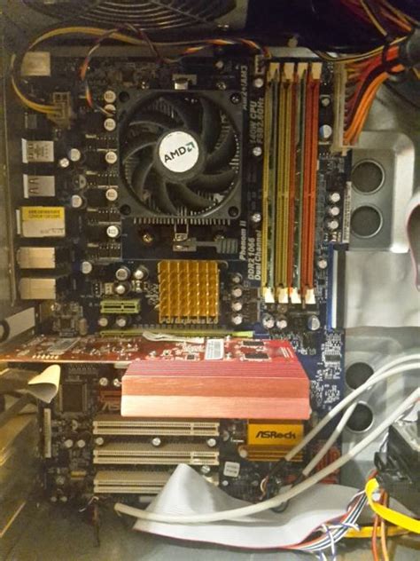 AMD Phenom X4 9550 (2.2 GHz), 8GB DDR2, 250GB HDD, GT210 512MB, 400W