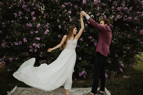 Intimate Backyard Spring Wedding // Styled Shoot // Melissa & Jacob