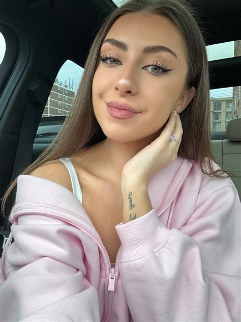 Alissia Christidis (@alissia.christidis) • Instagram photos and videos