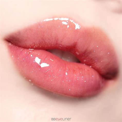 ปักพินโดย BTS, Anime, poses, and more! s ใน Glossy lips (aesthetic