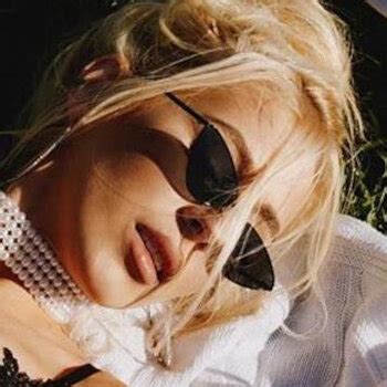 Kristina Popova / krispop_makeup Nude Leaks - FapSea