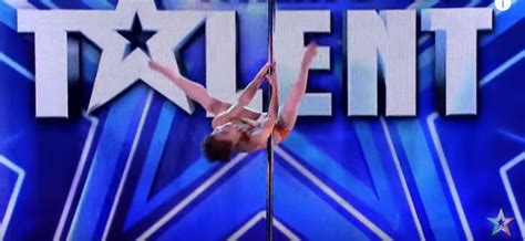 Η 70χρονή Poll dancer :O - Antres.gr
