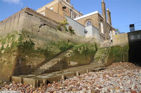 Wapping High Street And Wapping Wall - A London Inheritance