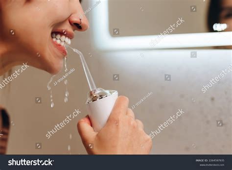 1,192 Water Flosser Images, Stock Photos, 3D objects, & Vectors ...
