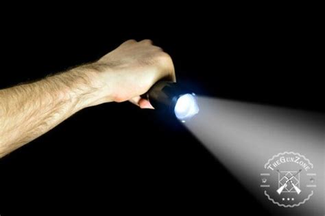 {The 5}Best 1000 Lumen/High Lumen Flashlight [January Tested]