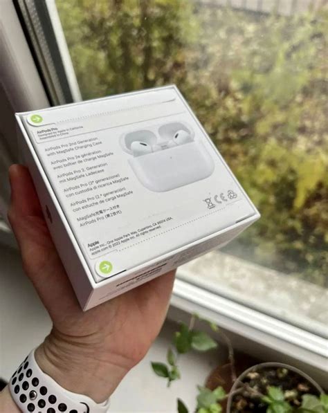 Новые наушники Apple AirPods Pro 2 под елку