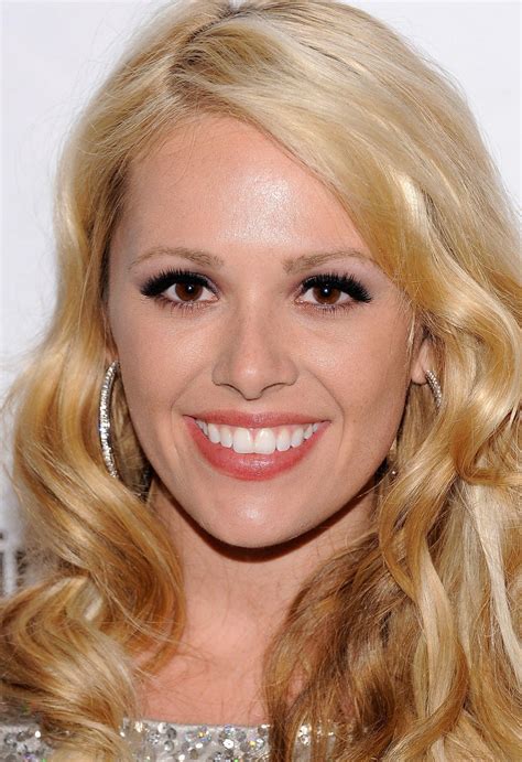 Natalie Hall - SensaCine.com